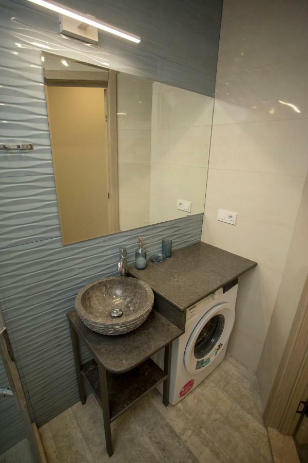 Nano'S Exclusive Fashionable Apartment Batumi Exterior foto